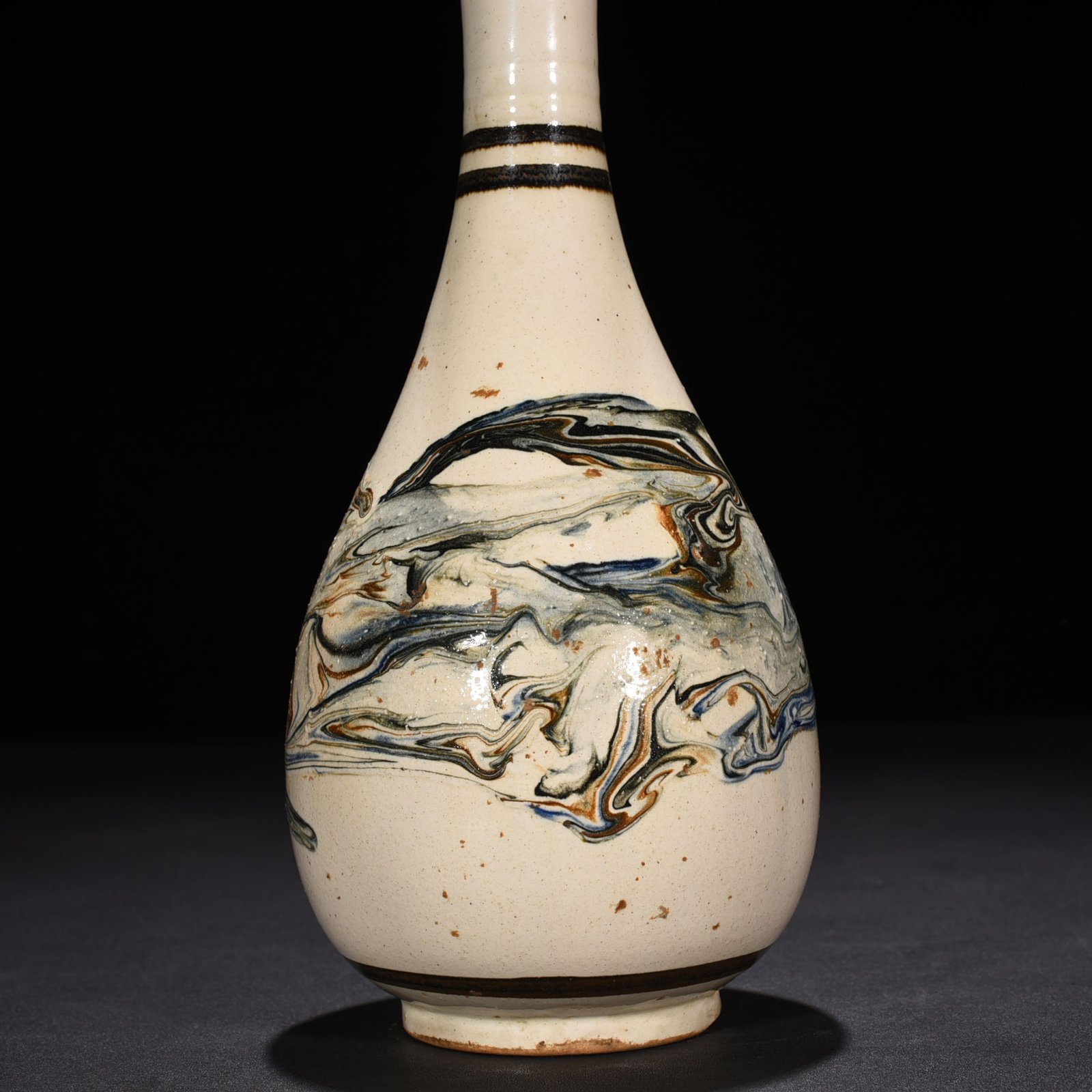 Song Dynasty Dangyangyu kiln twisted glaze bile bottle