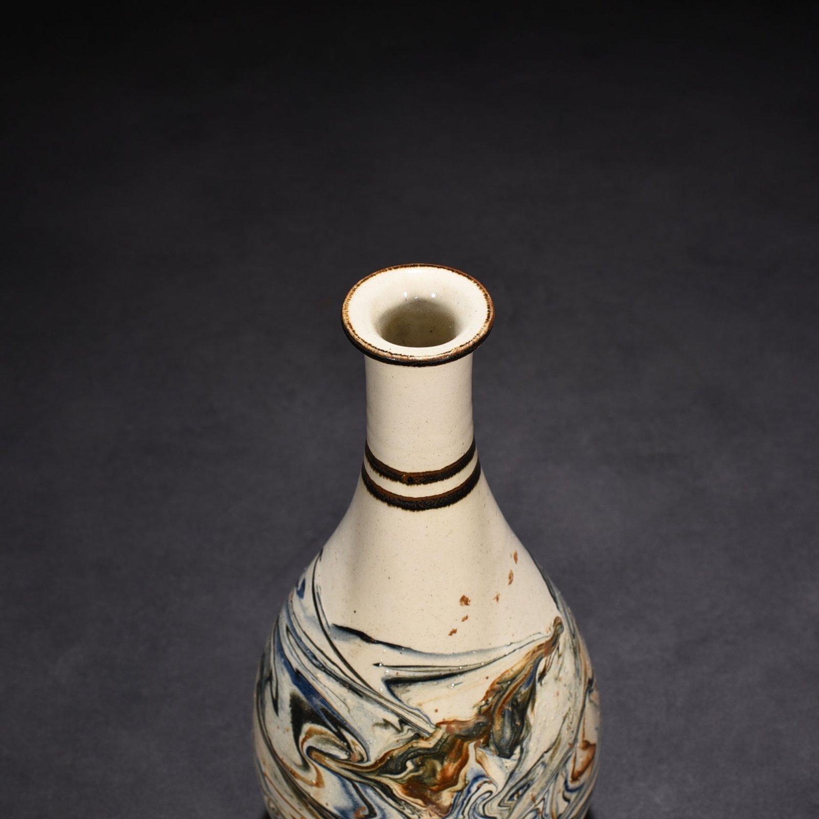 Song Dynasty Dangyangyu kiln twisted glaze bile bottle