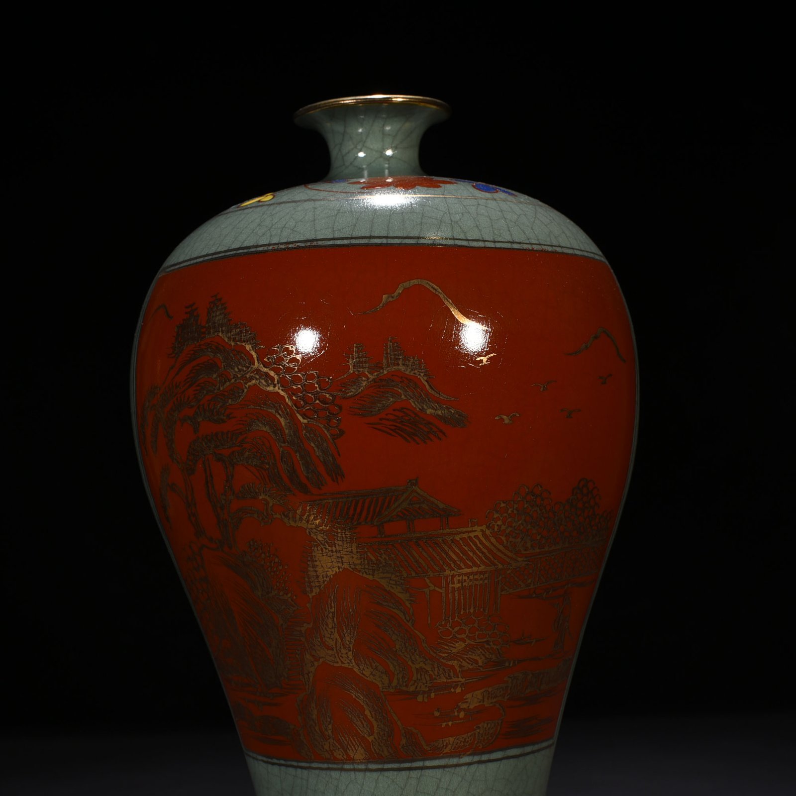 Song Dynasty Ru kiln alum red plum vase with gold landscape and water patterns