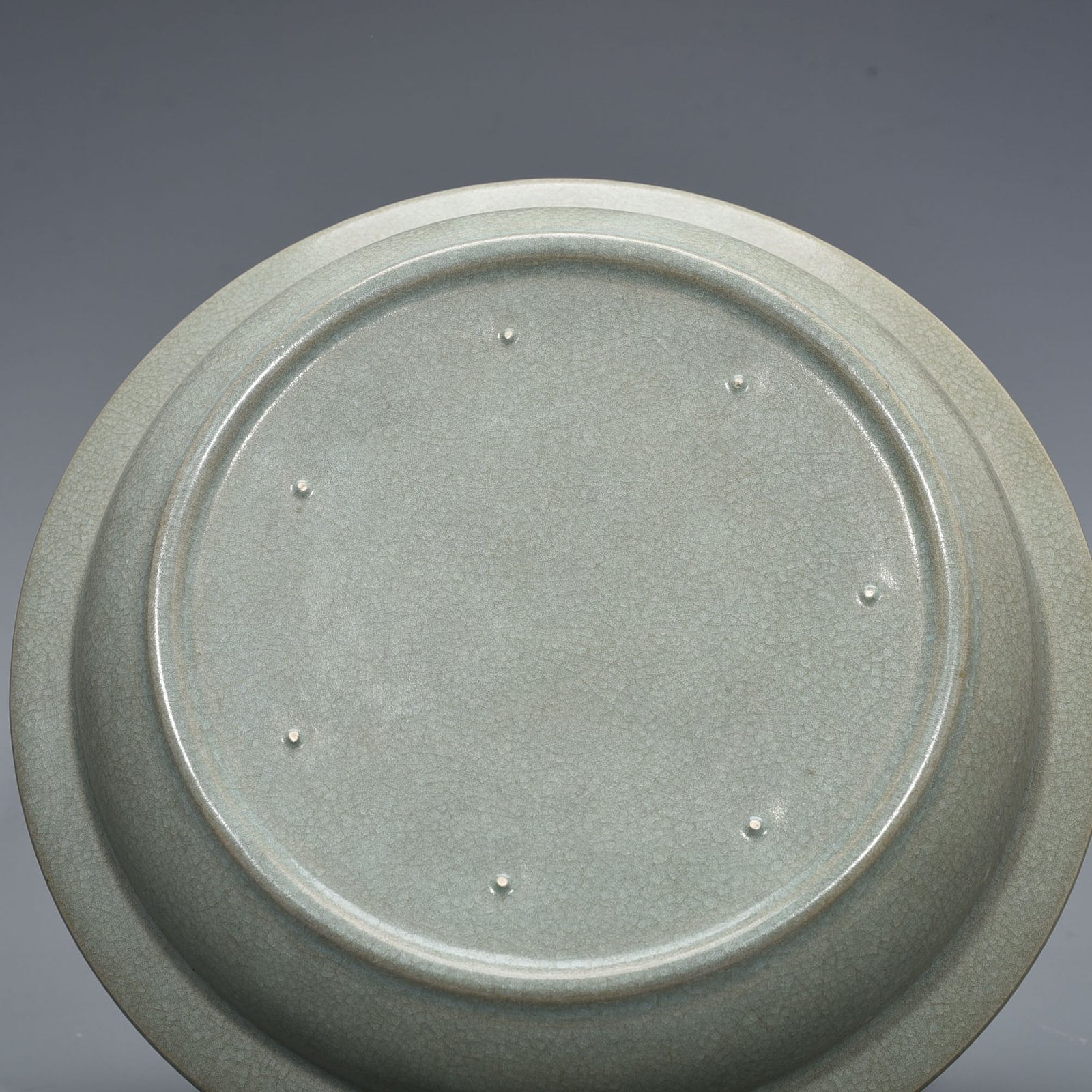 Song Dynasty Ru Kiln Ice Cracked Rim Washed Rim Plate