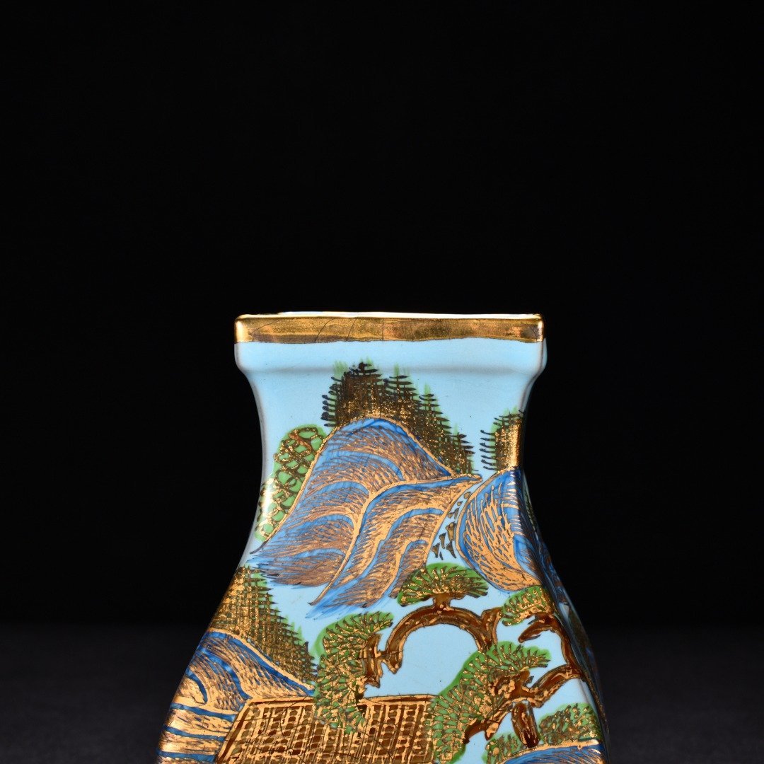 Song Dynasty Ru kilnsky blue glaze gold landscape pattern square statue