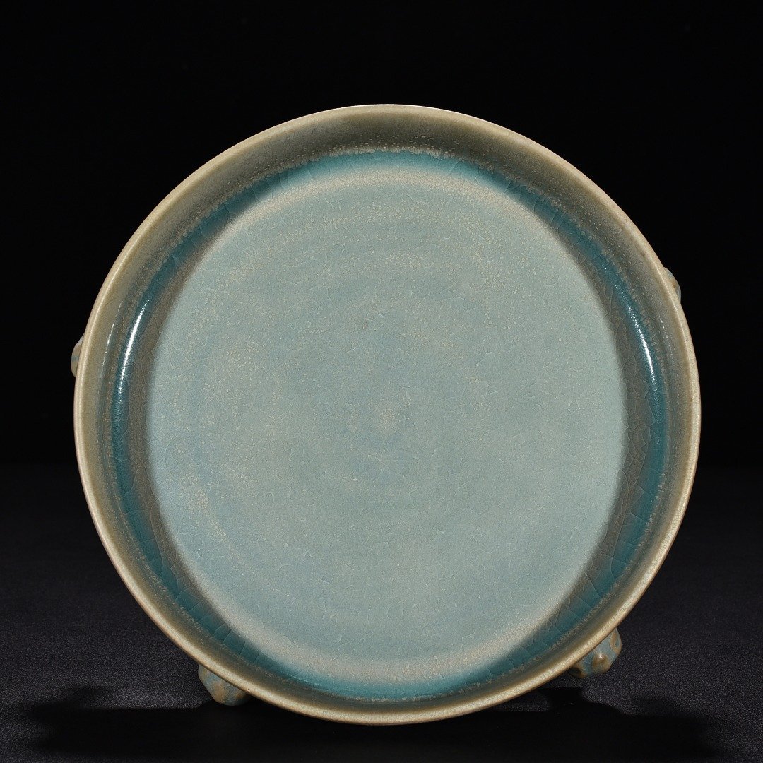 Song Dynasty Ru Kiln azure glaze animal foot wash