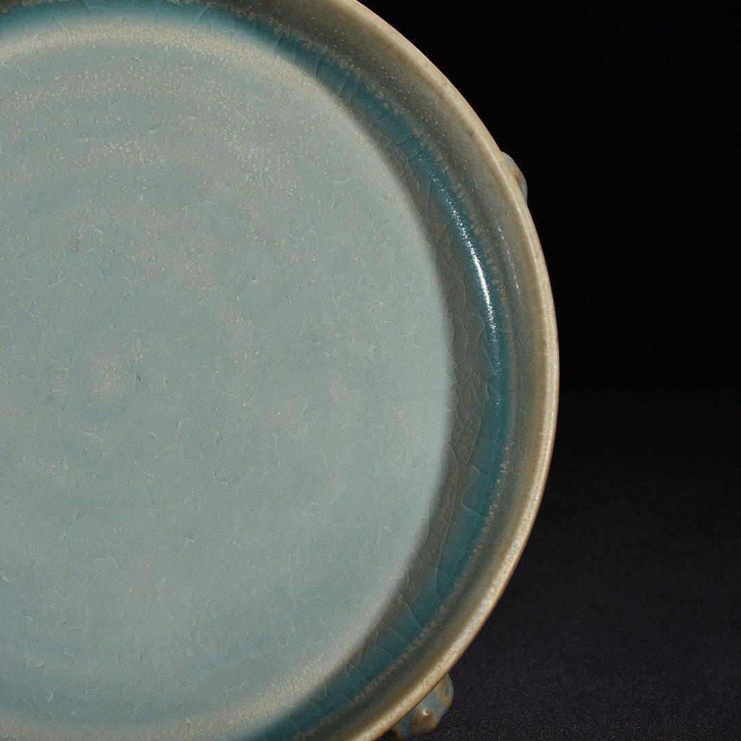 Song Dynasty Ru Kiln azure glaze animal foot wash