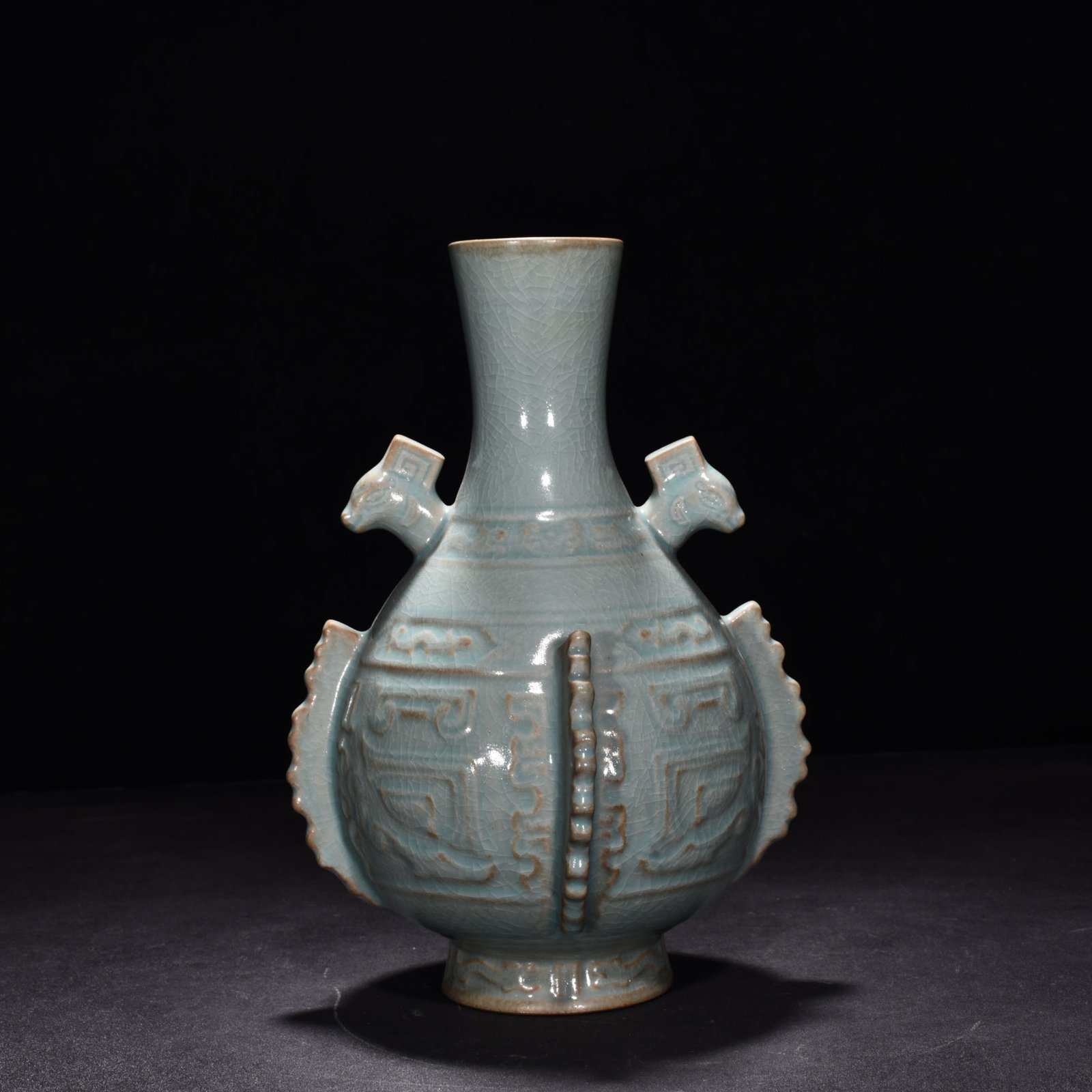 Song Dynasty Ru kiln azure glaze halberd vase