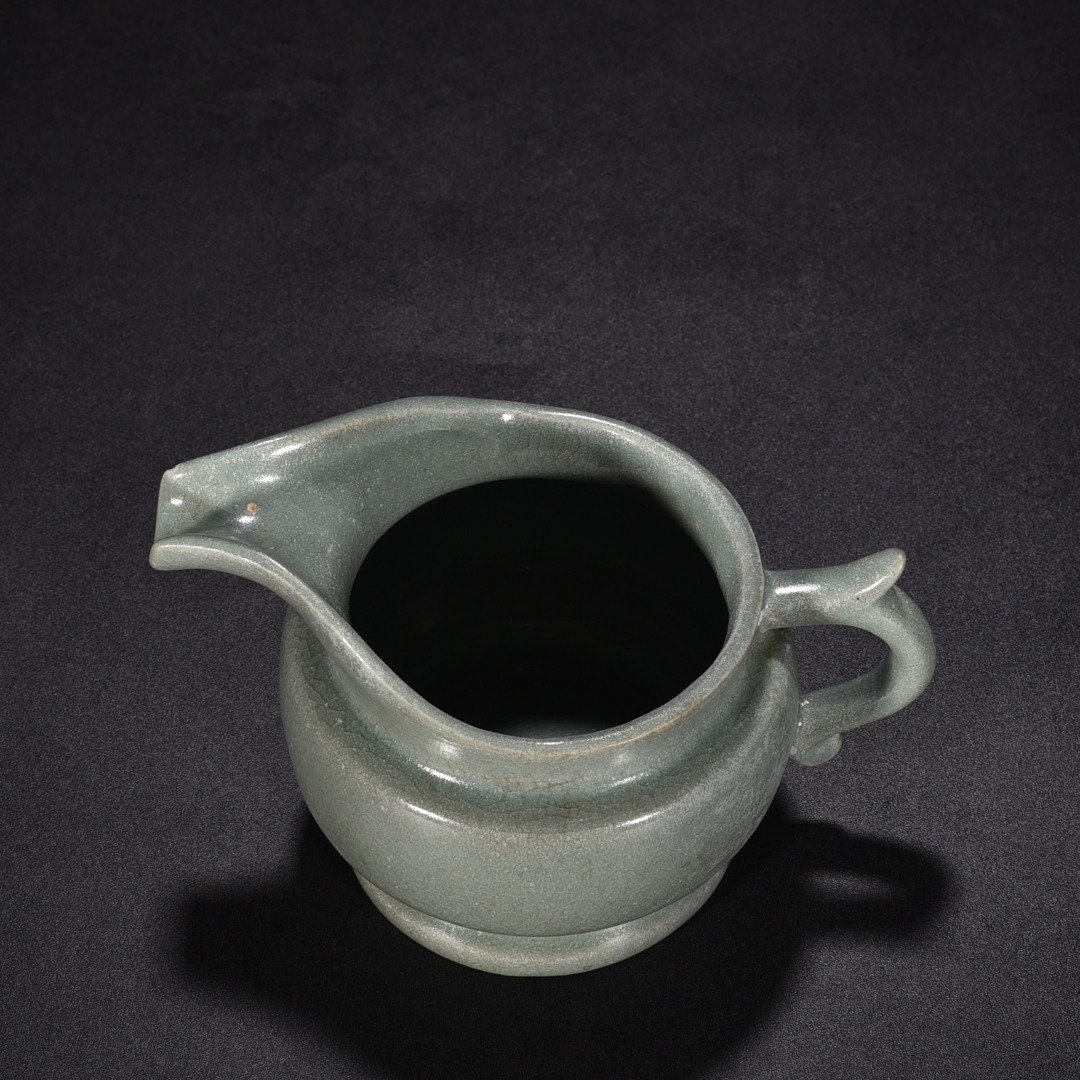 Song Dynasty Ru kiln azure glaze tea divider