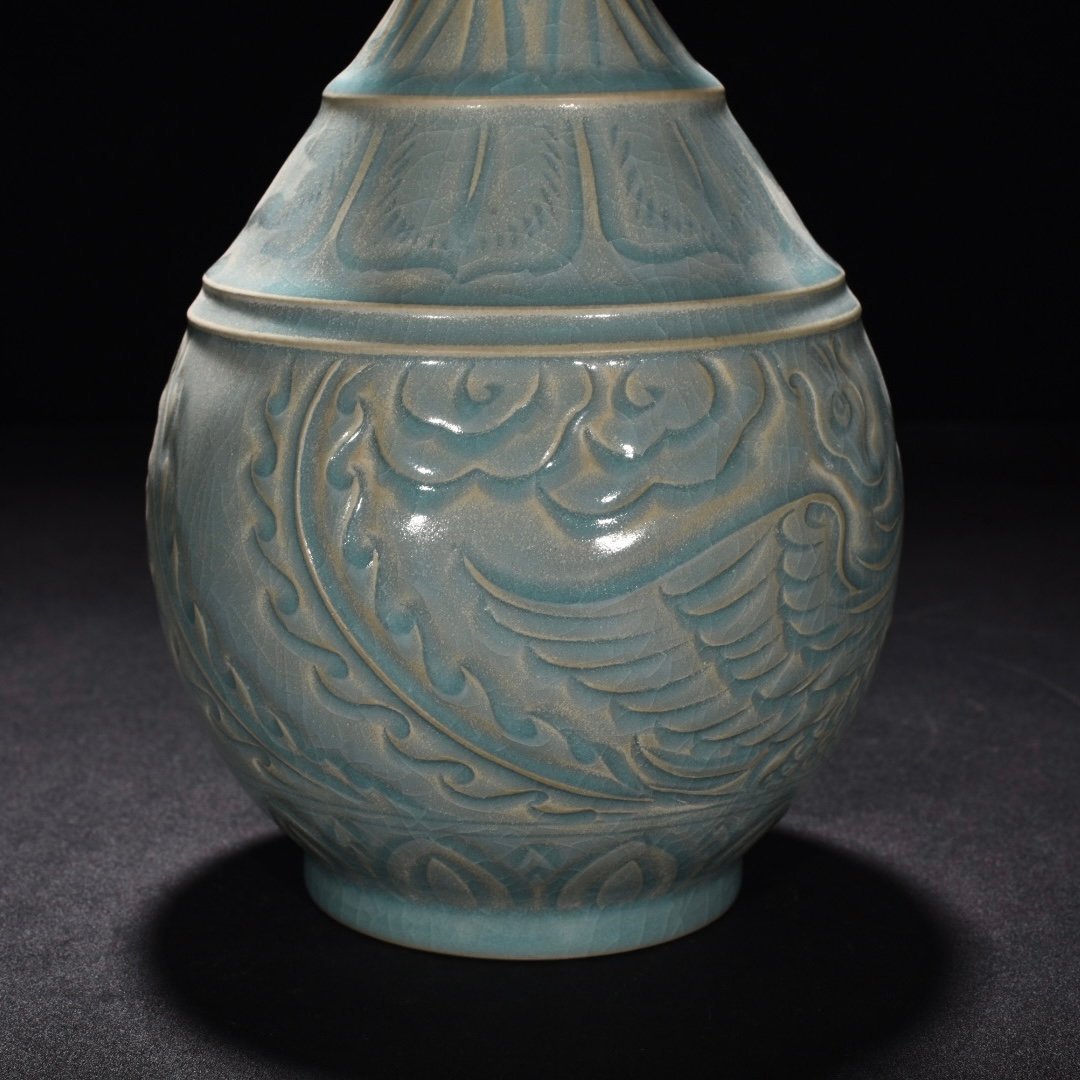 Song Dynasty Ru Kiln azure glaze jade pot spring vase with phoenix