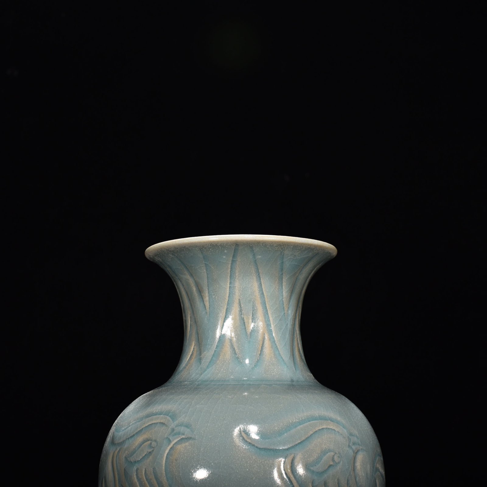 Song Dynasty Ru Kiln azure glaze carved Guanyin vase with mandarin duck