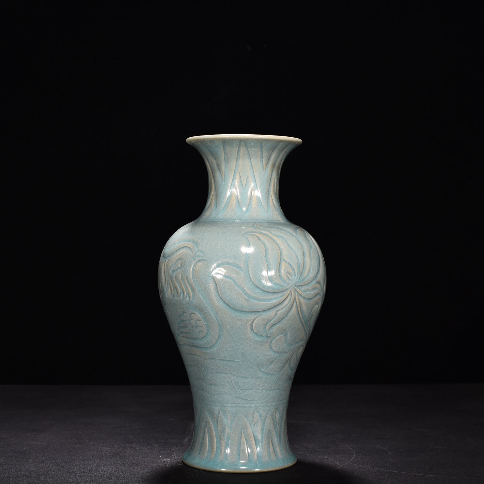 Song Dynasty Ru Kiln azure glaze carved Guanyin vase with mandarin duck