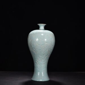 Song Dynasty Ru kiln azure glaze plum vase with unicorn