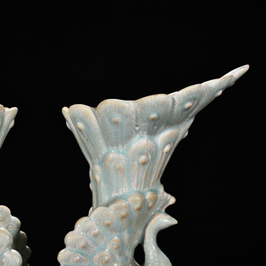 Song Dynasty Ru Kiln azure glaze peacock flower arrangement