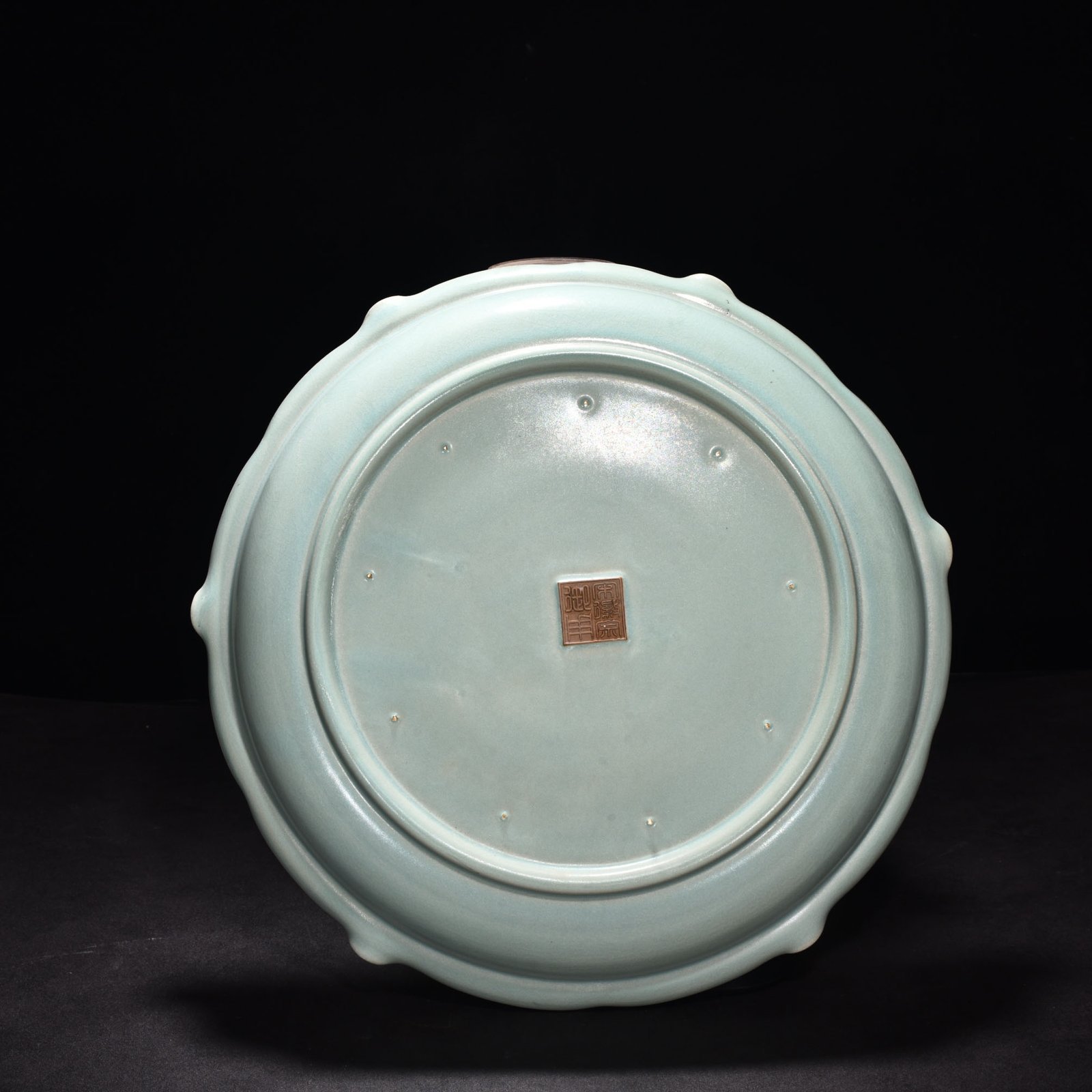 Song Dynasty Ru kiln azure glaze folded sunflower mouth plate