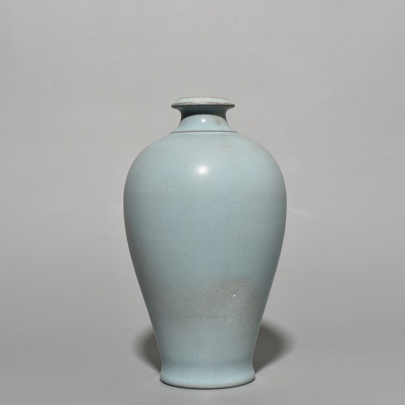 Song Dynasty Ru kiln azure glazed plum vase