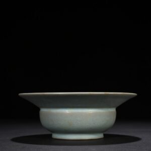 Song Dynasty Ru kiln azure glaze slag bucket