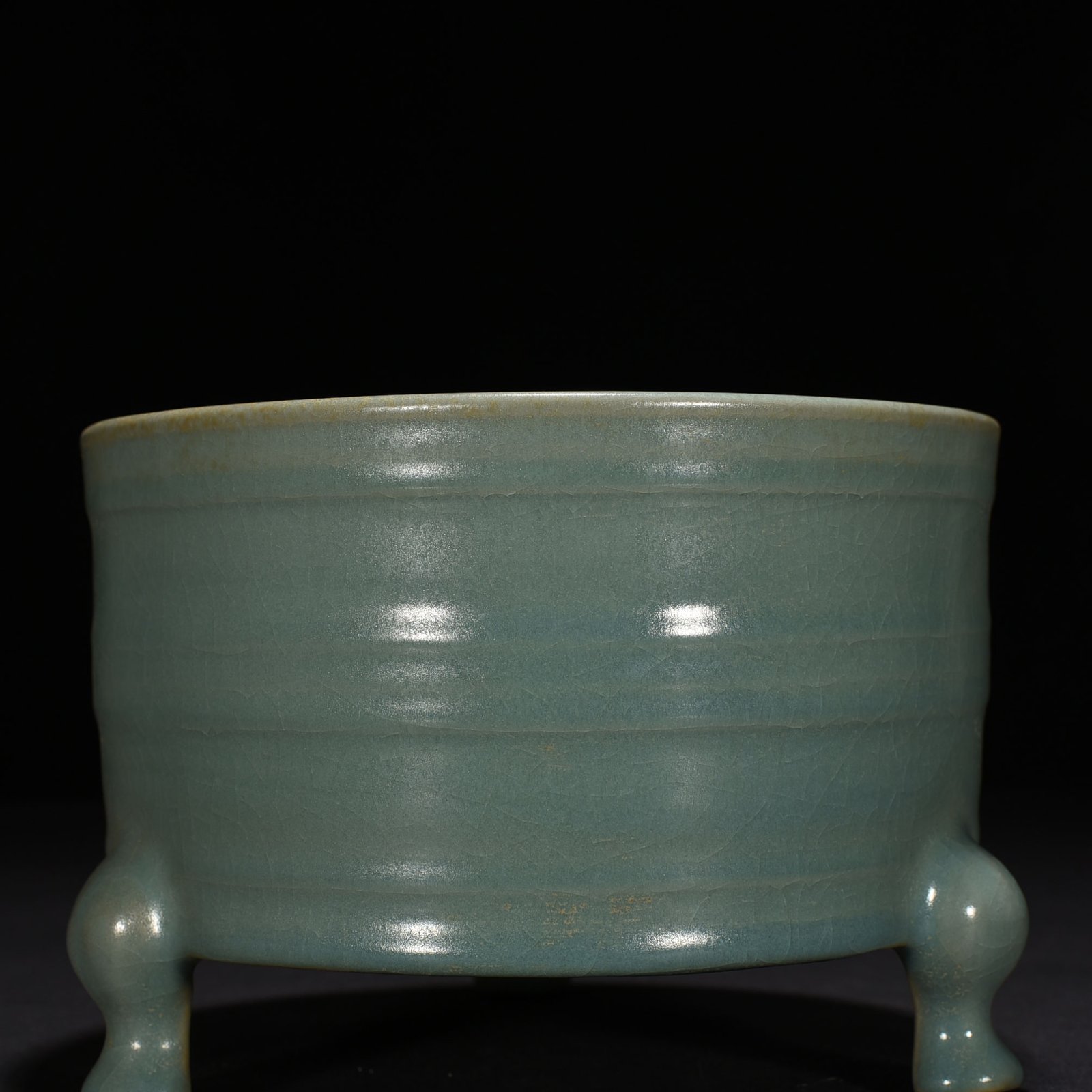 Song Dynasty Ru kiln azure glaze dazzling pattern