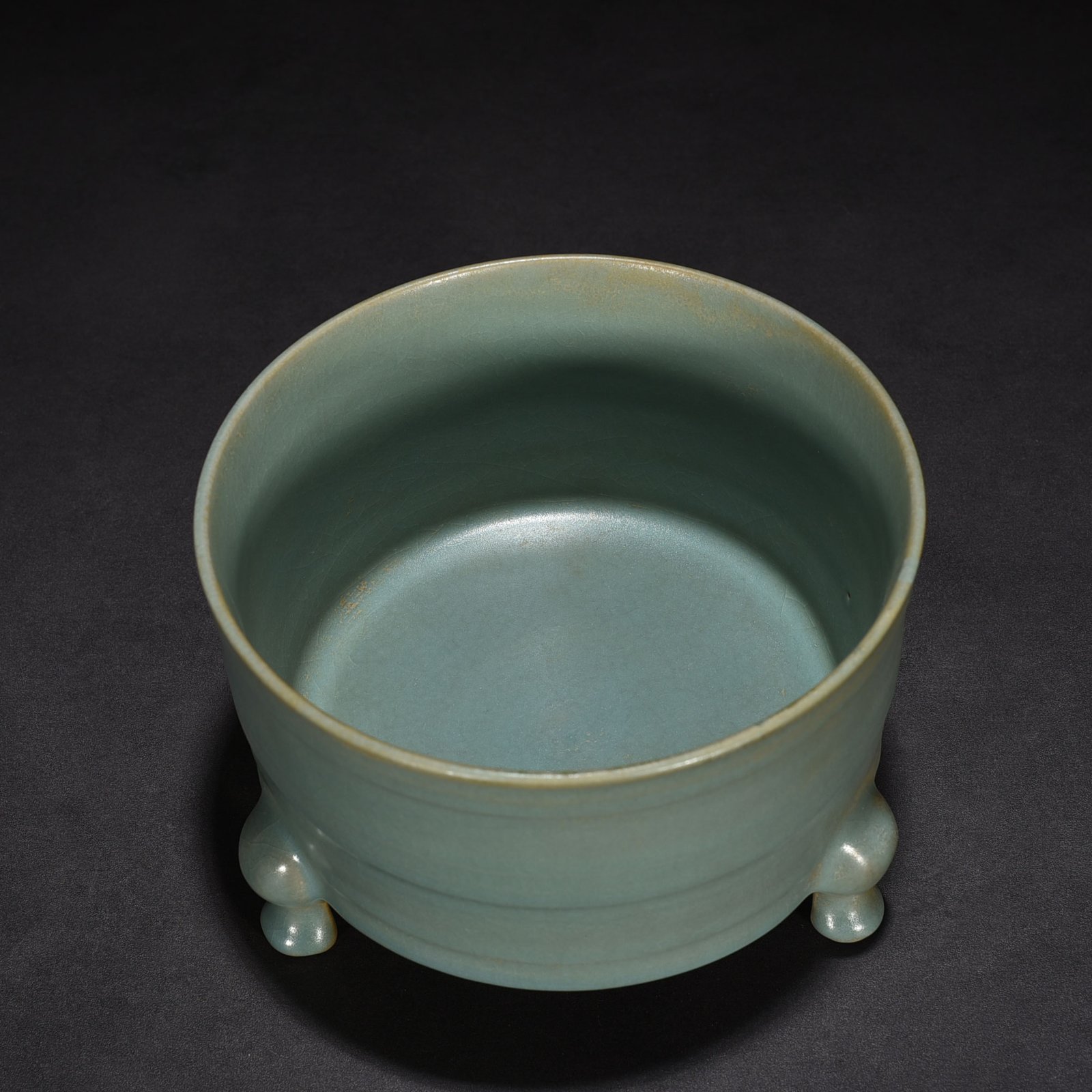 Song Dynasty Ru kiln azure glaze dazzling pattern