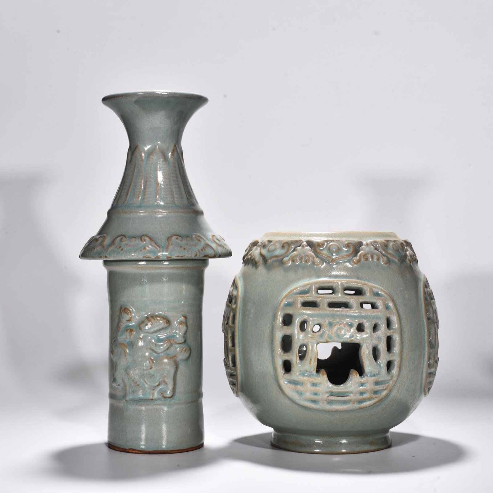Song Dynasty Ru Kiln sky-green glaze hollow jade pot and spring vase