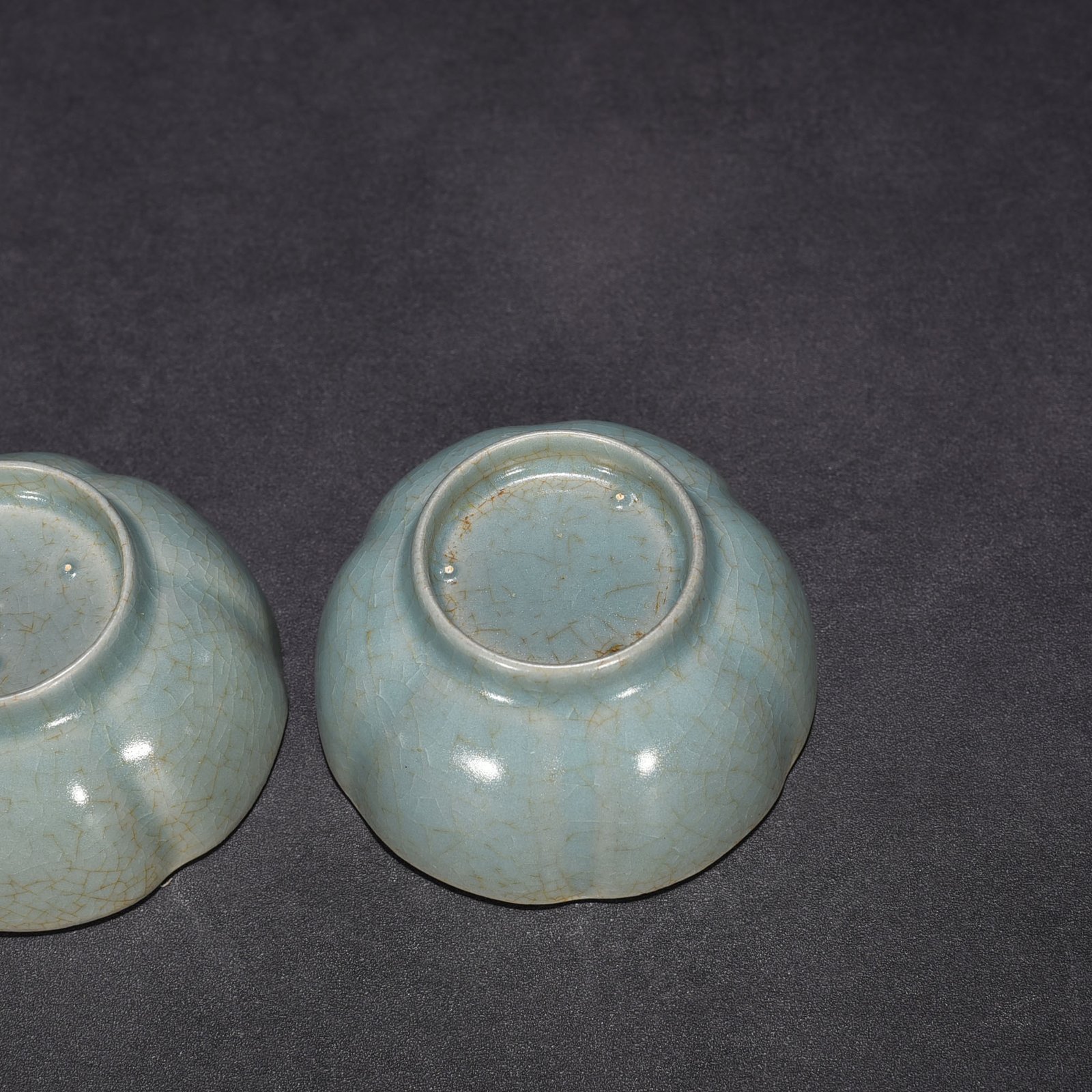 Song Dynasty Ru kiln azure glazed melon cup