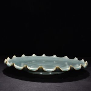 Song Dynasty Ru Kiln azure glaze flower mouth hanging plate
