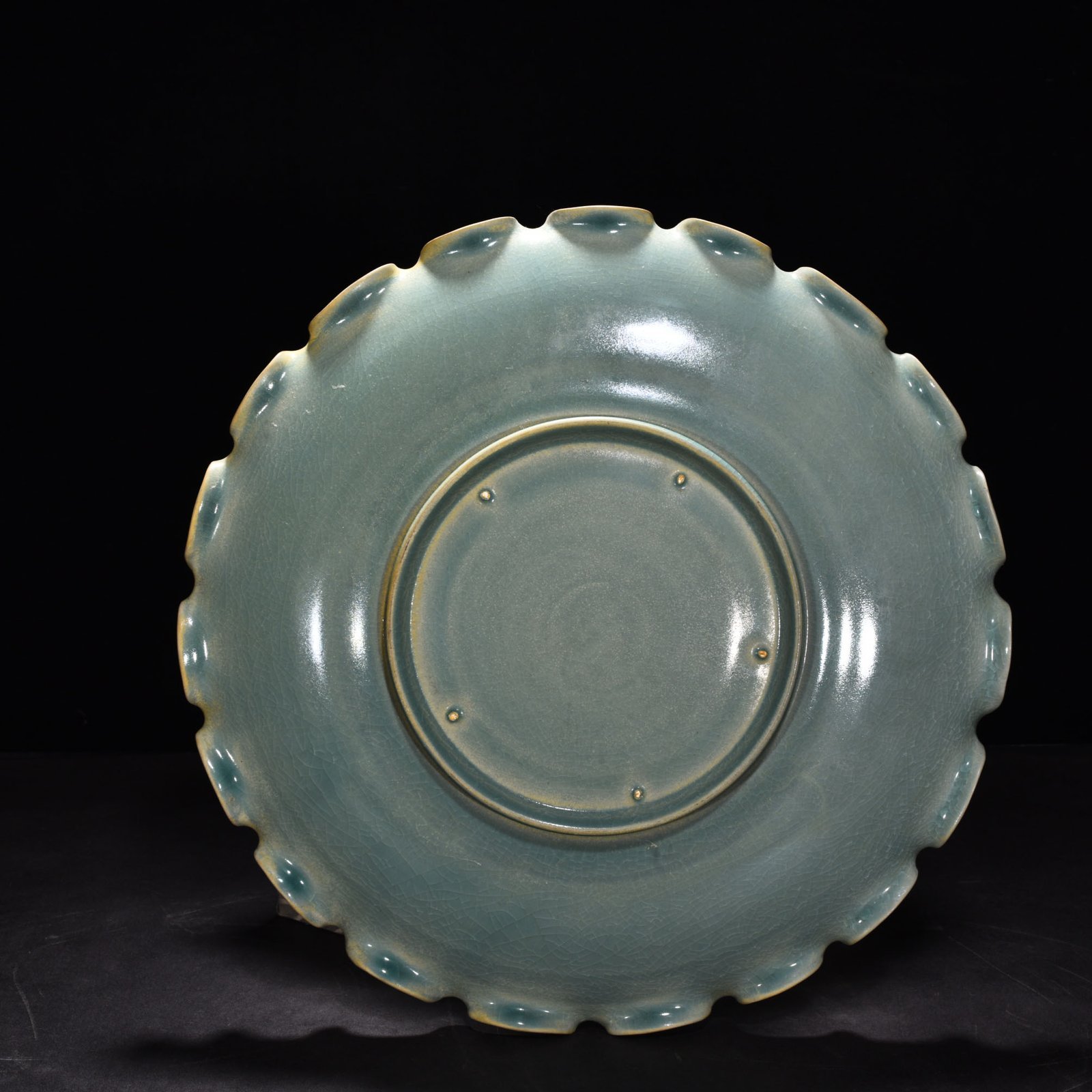 Song Dynasty Ru Kiln azure glaze flower mouth hanging plate