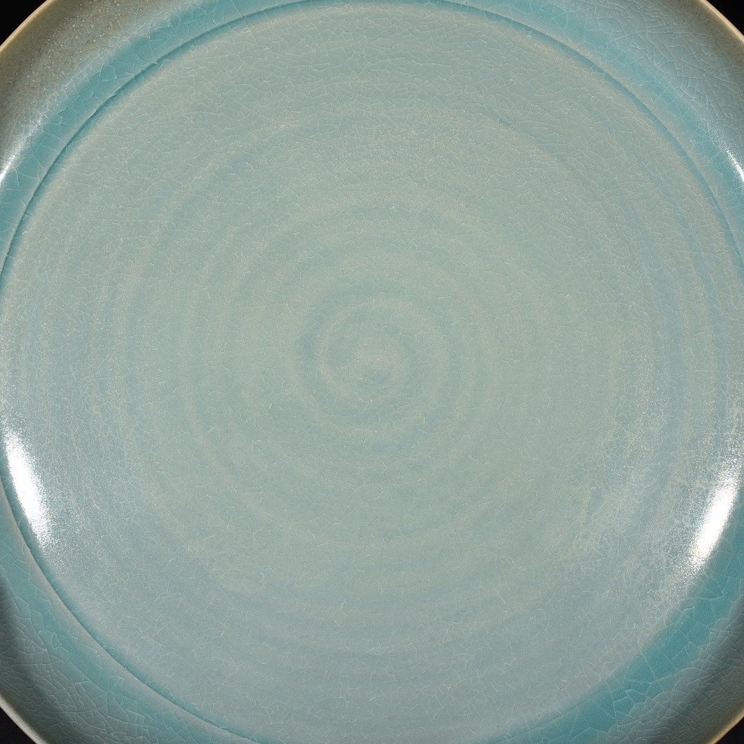 Song Dynasty Ru kiln azure glazed sunflower mouth large plate