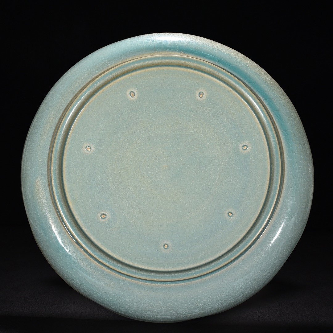 Song Dynasty Ru kiln azure glazed sunflower mouth large plate