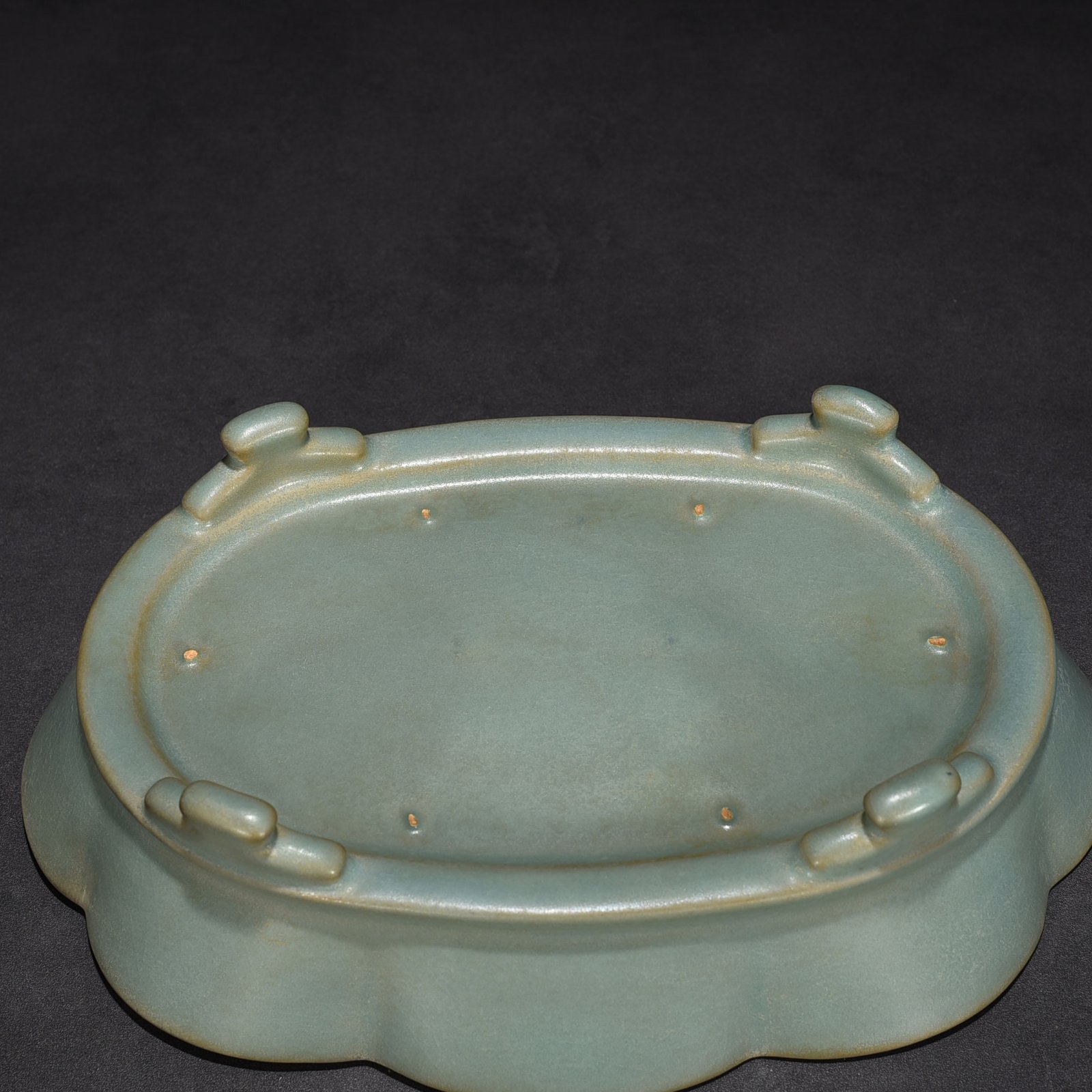 Song Dynasty Ru kiln azure glaze sunflower water fairy basin
