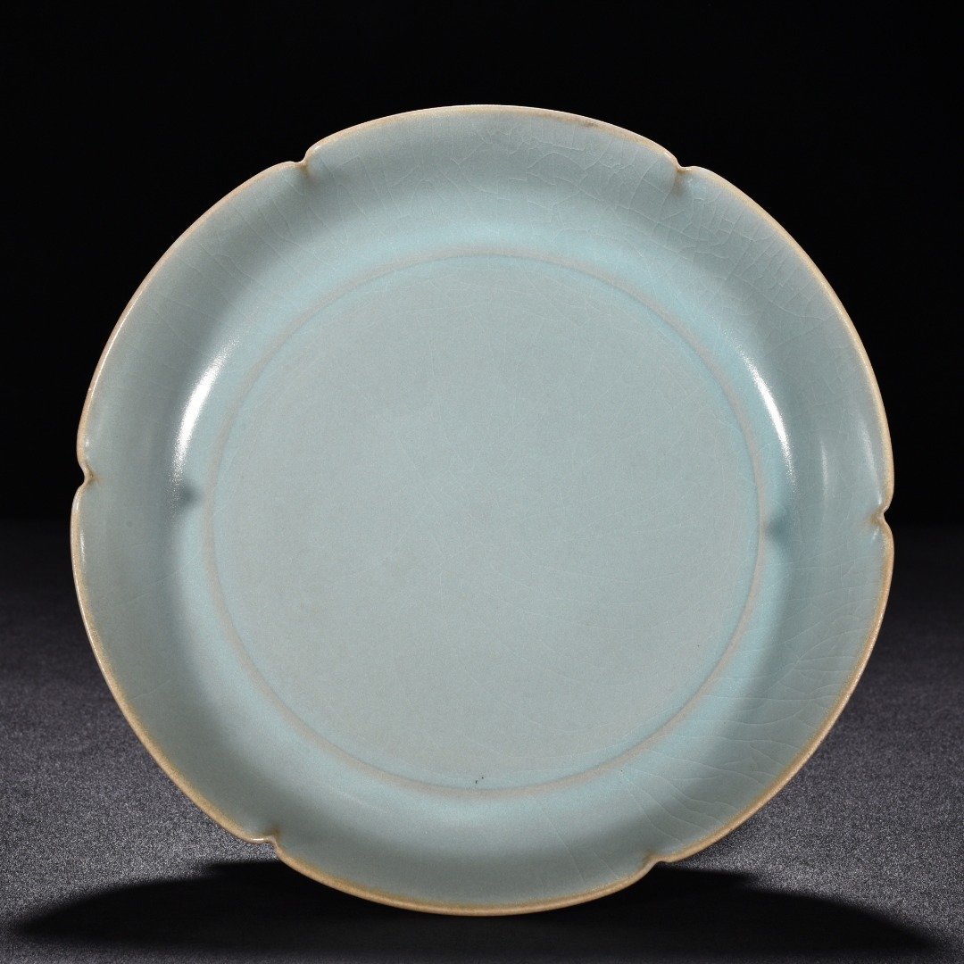 Song Dynasty Ru kiln azure glaze sunflower wash