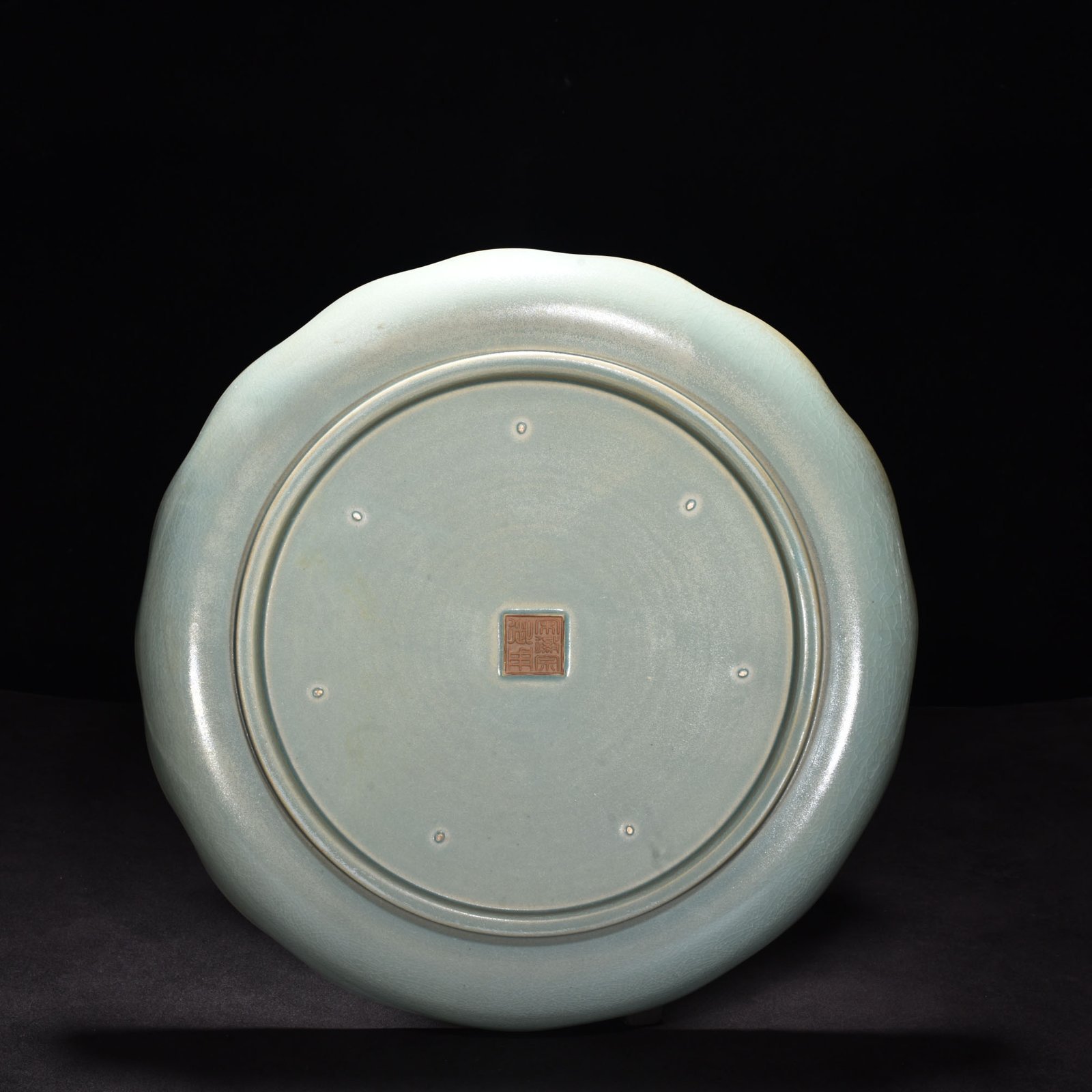 Song Dynasty Ru kiln azure glazed sunflower mouth plate