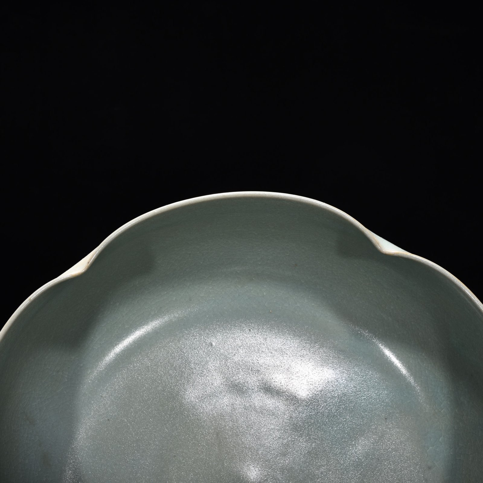Song Dynasty Ru kiln azure glaze sunflower mouth bowl