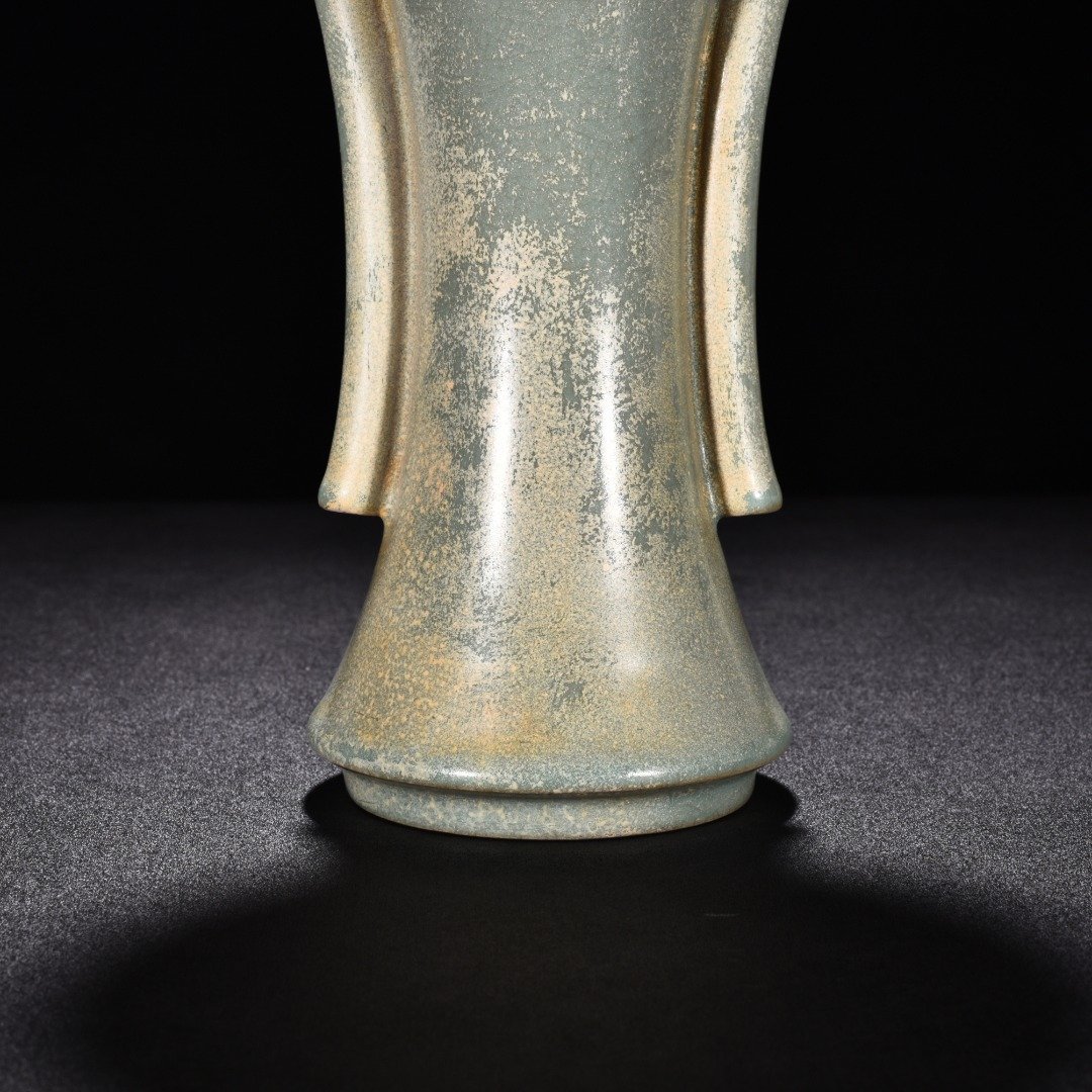 Song Dynasty Ru kiln azure glaze ear-shaped flower goblet