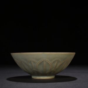 Song Dynasty Ru Kiln azure glaze carved lotus petal pattern bowl