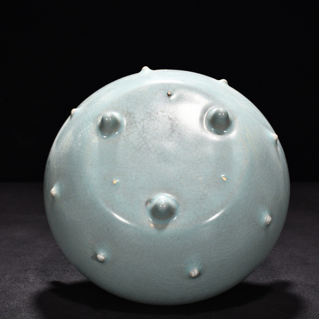 Song Dynasty A sky-green glazed fish basket statue from the Ru Kiln
