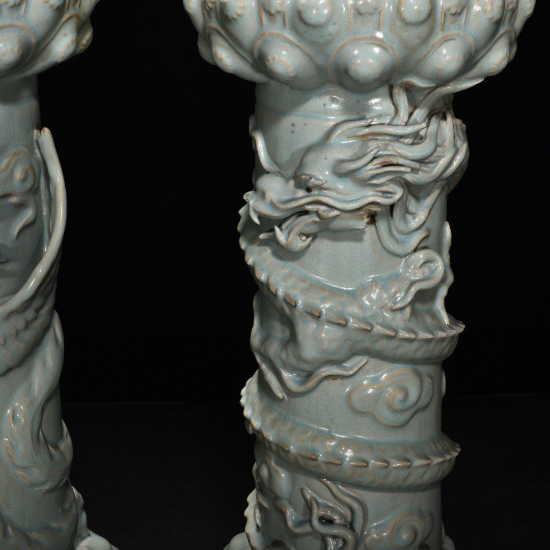 Song Dynasty Ru Kiln azure glaze dragon and phoenix pattern incense burner