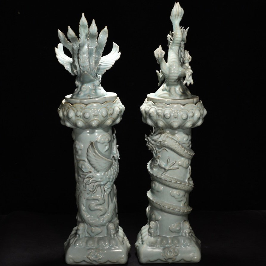 Song Dynasty Ru Kiln azure glaze dragon and phoenix pattern incense burner