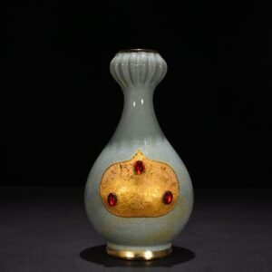 Song Dynasty Ru Kiln Chongning  Temple Imperial Garlic Vase