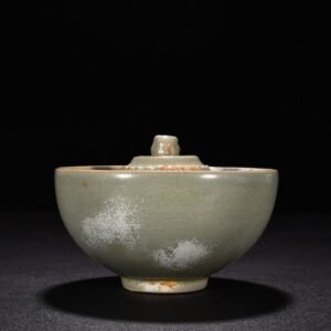 Song Dynasty Ru kiln gray celadon glazed justice cup