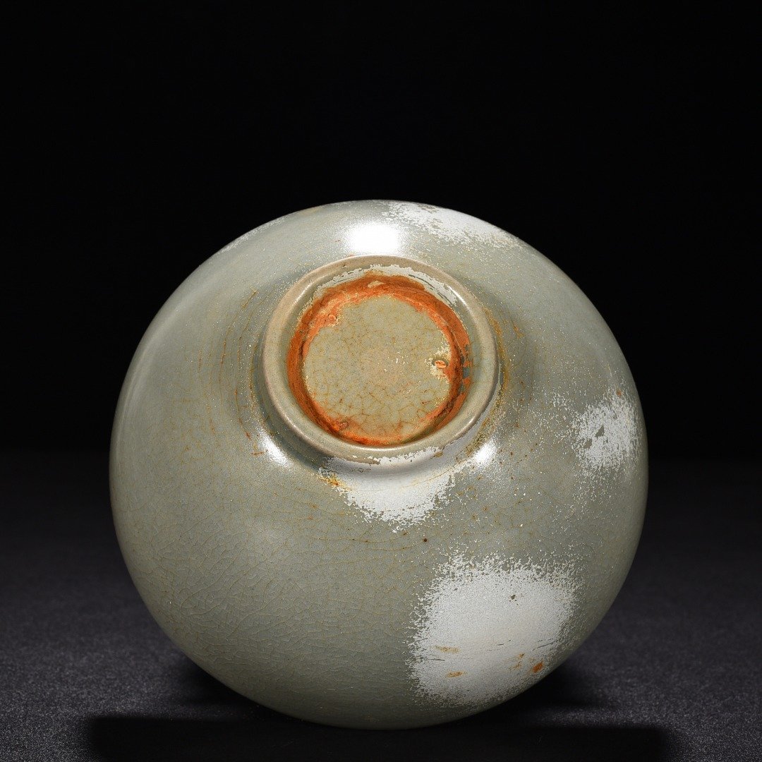 Song Dynasty Ru kiln gray celadon glazed justice cup