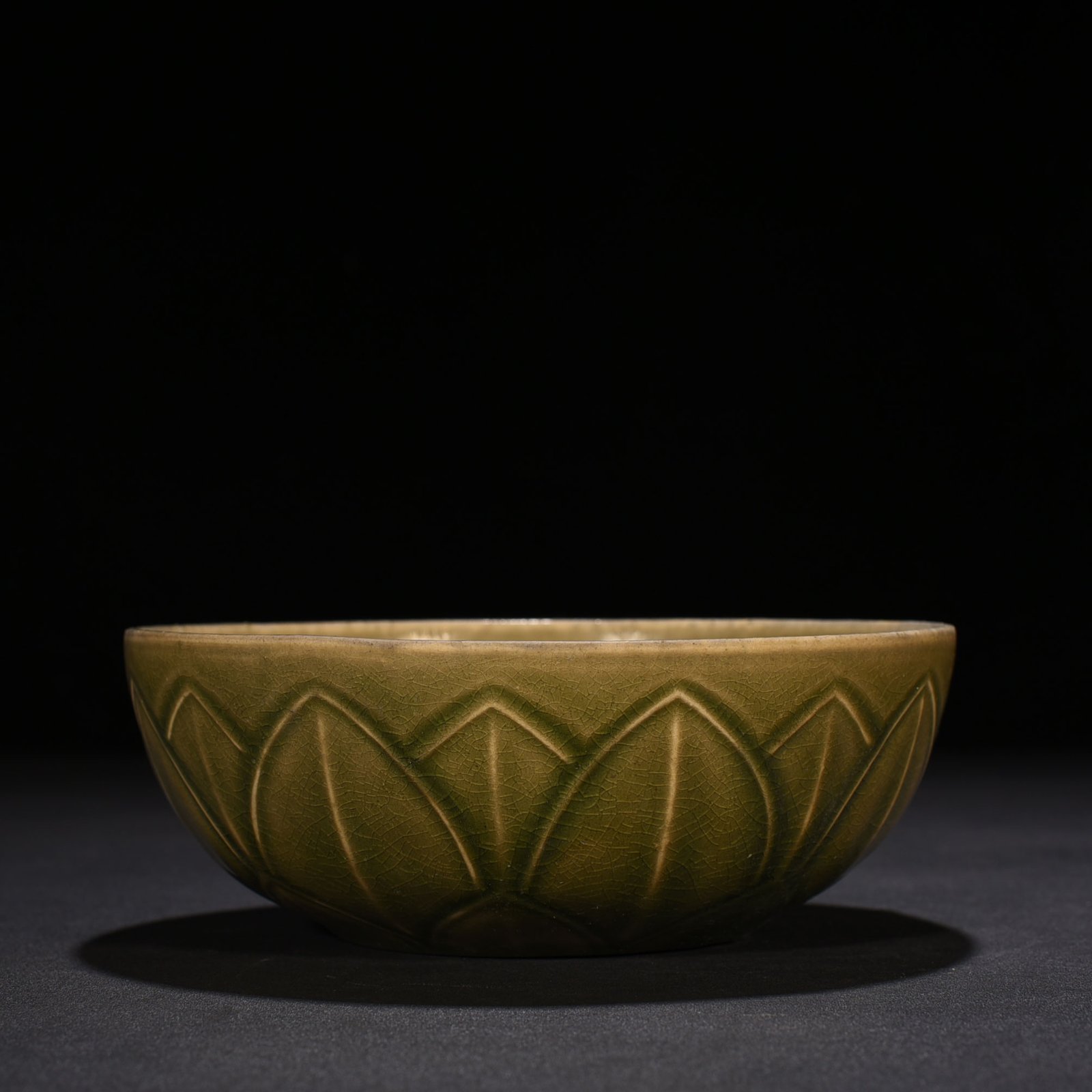 Song Dynasty Ru kiln green glaze lotus petal pattern lying foot bowl