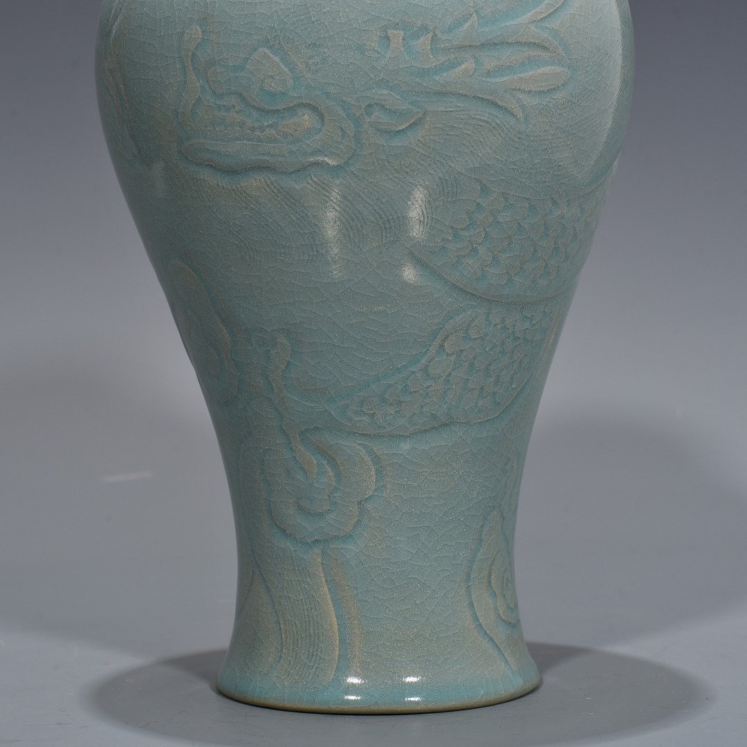Song Dynasty A wide-mouth plum vase with azure glaze and carved dragon