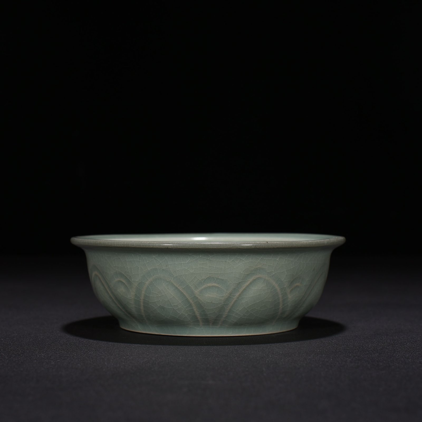 Song Dynasty Ru Kiln folded edge wash