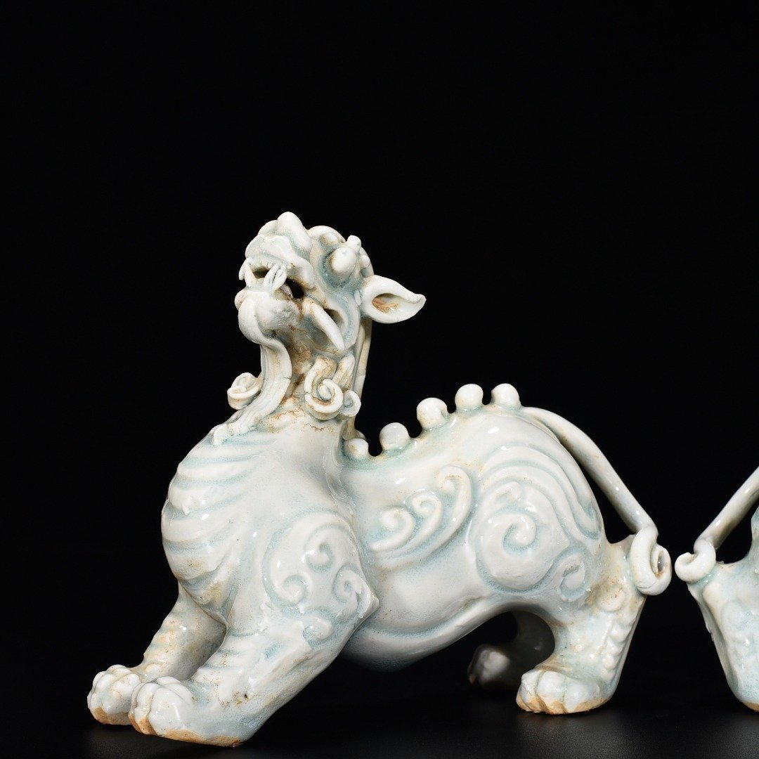 Song Dynasty Hutian Kiln Shadow Green Beast
