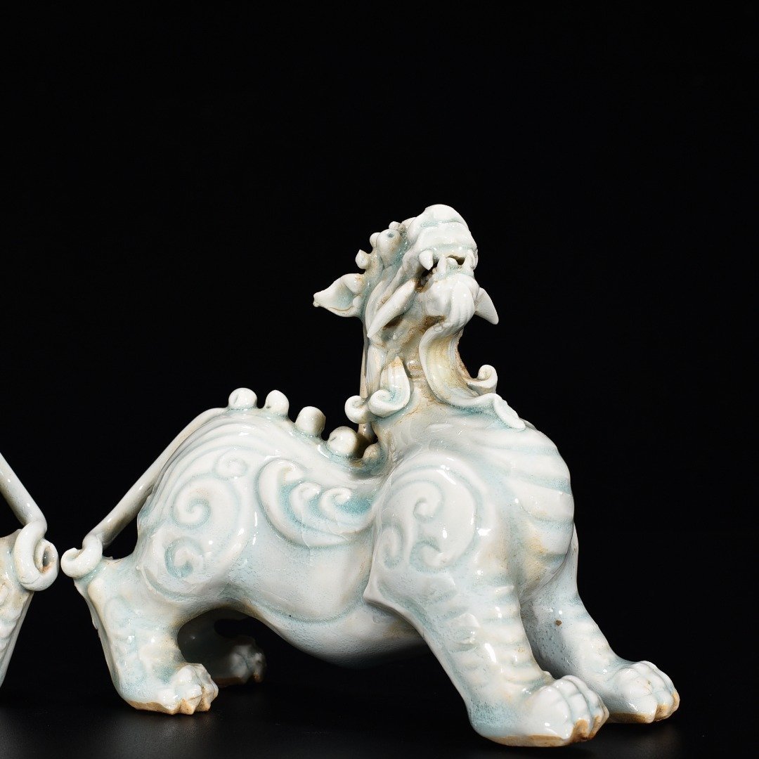 Song Dynasty Hutian Kiln Shadow Green Beast