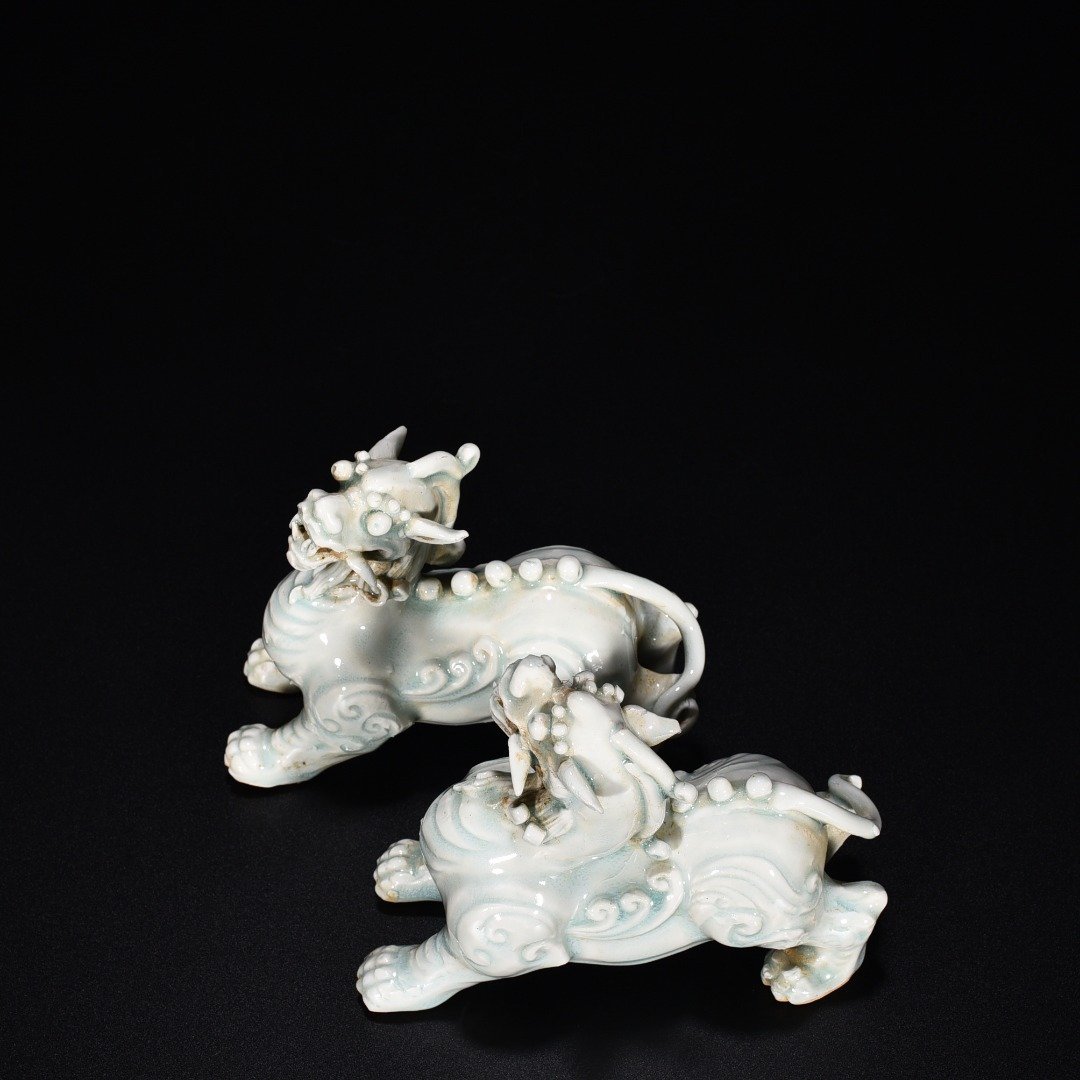 Song Dynasty Hutian Kiln Shadow Green Beast