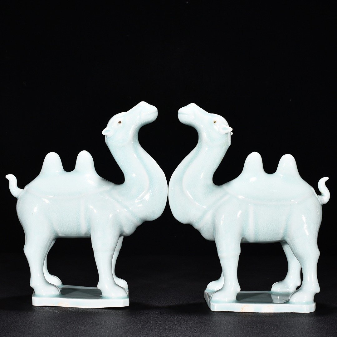 Song Dynasty Hutian Kiln Shadow Green Camel