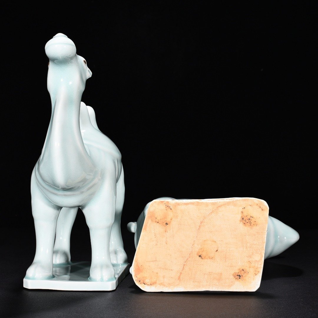 Song Dynasty Hutian Kiln Shadow Green Camel