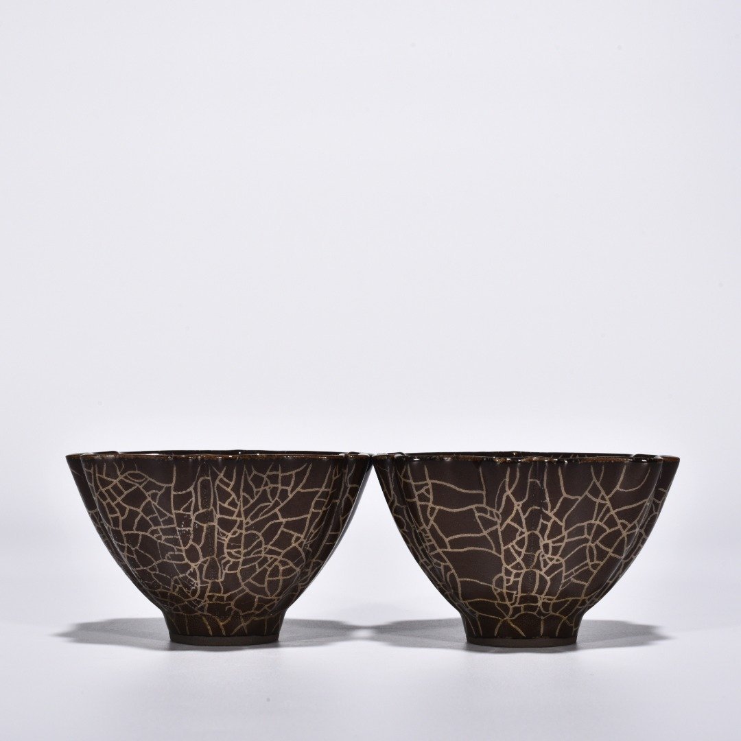 Song Dynasty Six-square cup with scraped edges  Xikou official kiln