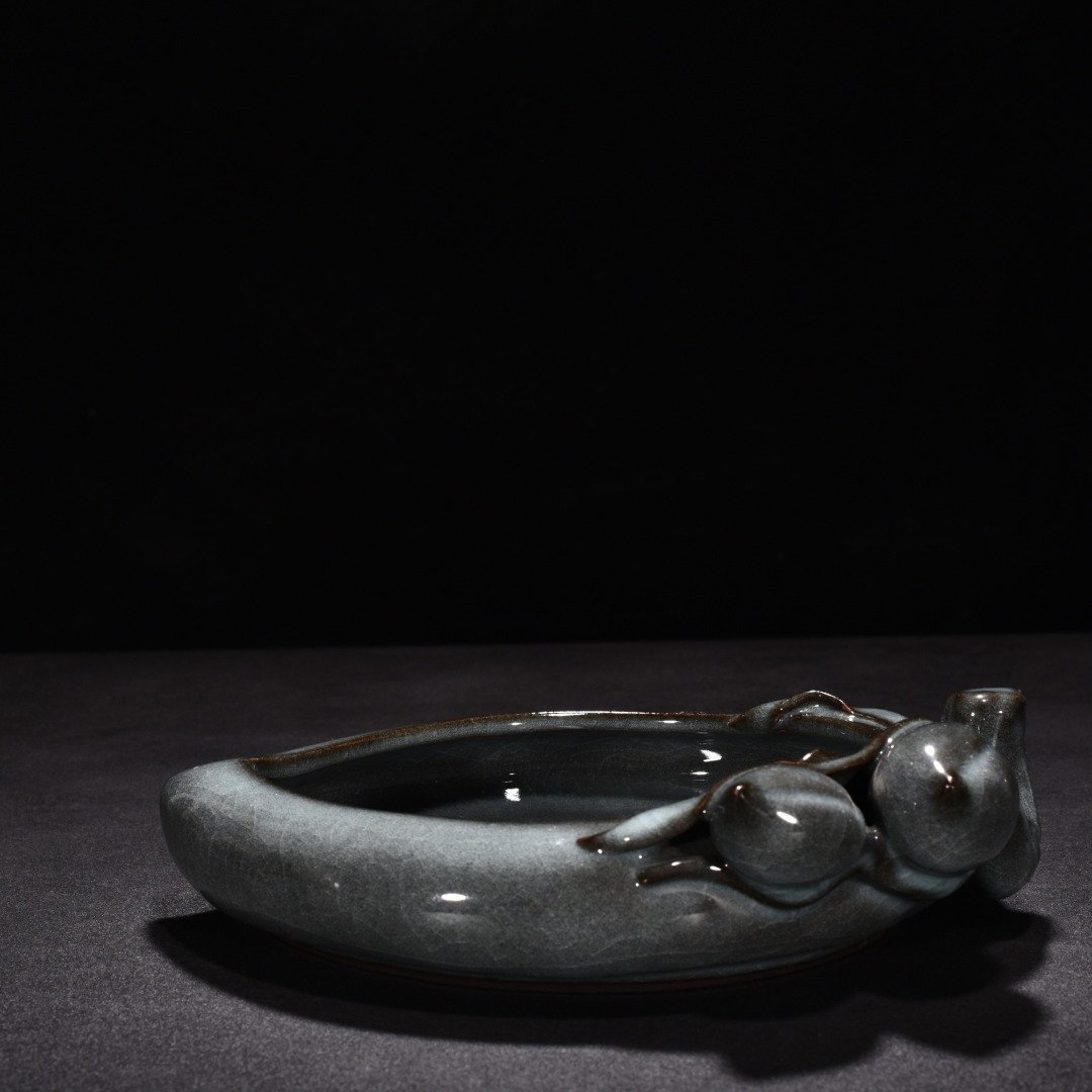 Song Dynasty xikou Official Kiln Peach Washer