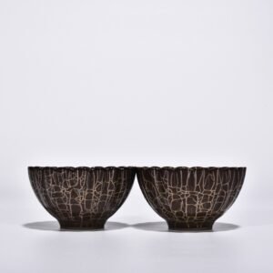 Song Dynasty Xikou official kiln chrysanthemum cup