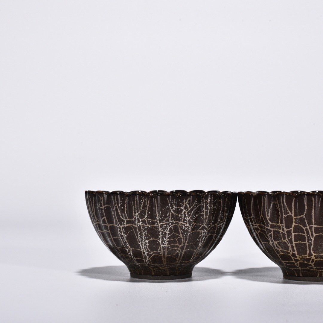 Song Dynasty Xikou official kiln chrysanthemum cup