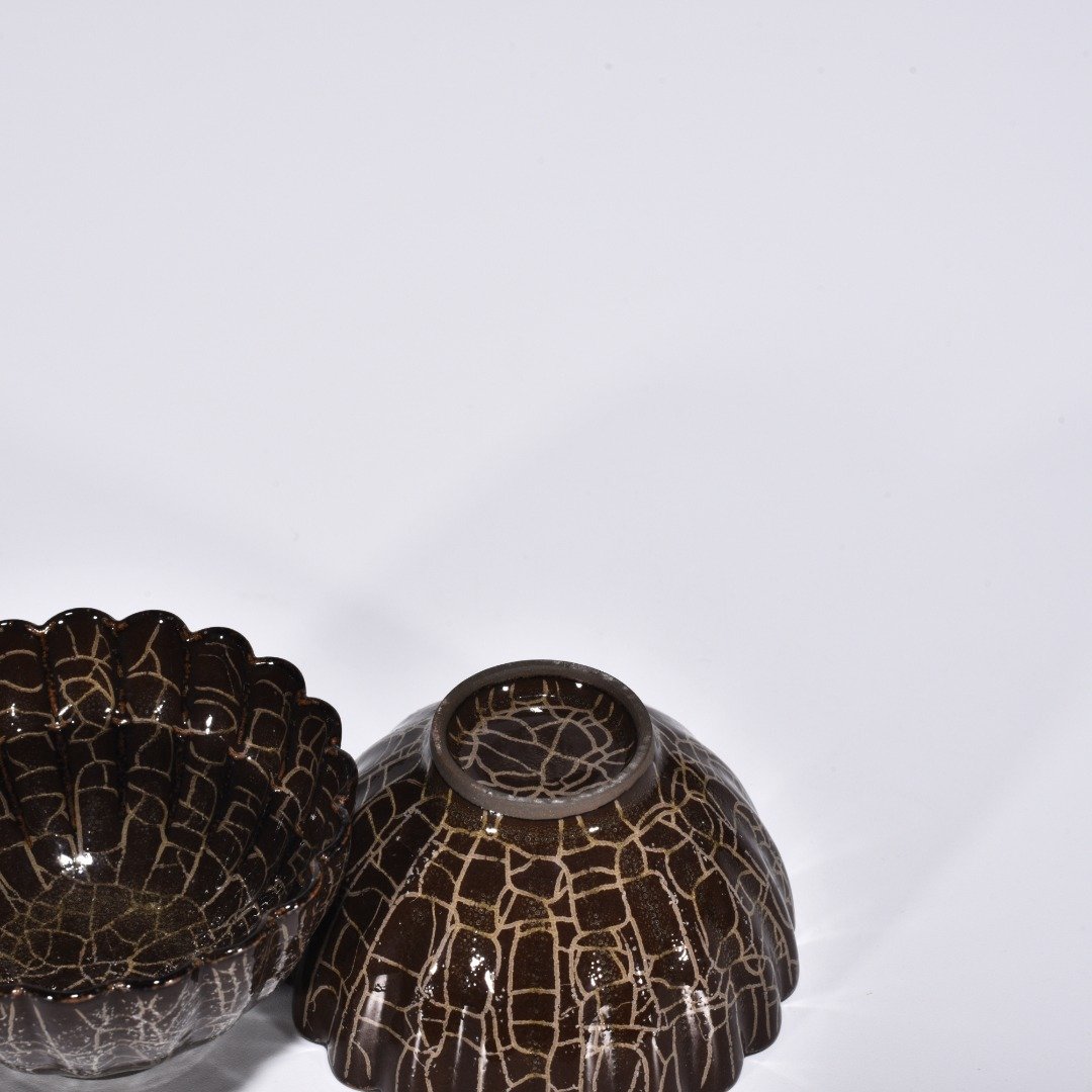 Song Dynasty Xikou official kiln chrysanthemum cup